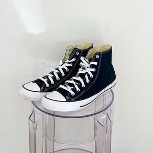 Converse / Classic Black Converse Hightops Sz 11